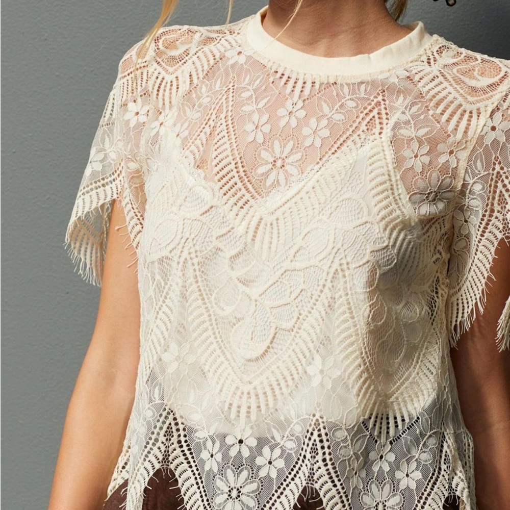 Bishop + Young Ivory Lace Top XS Overlay Romantic Boho Sheer Scallop NWT
